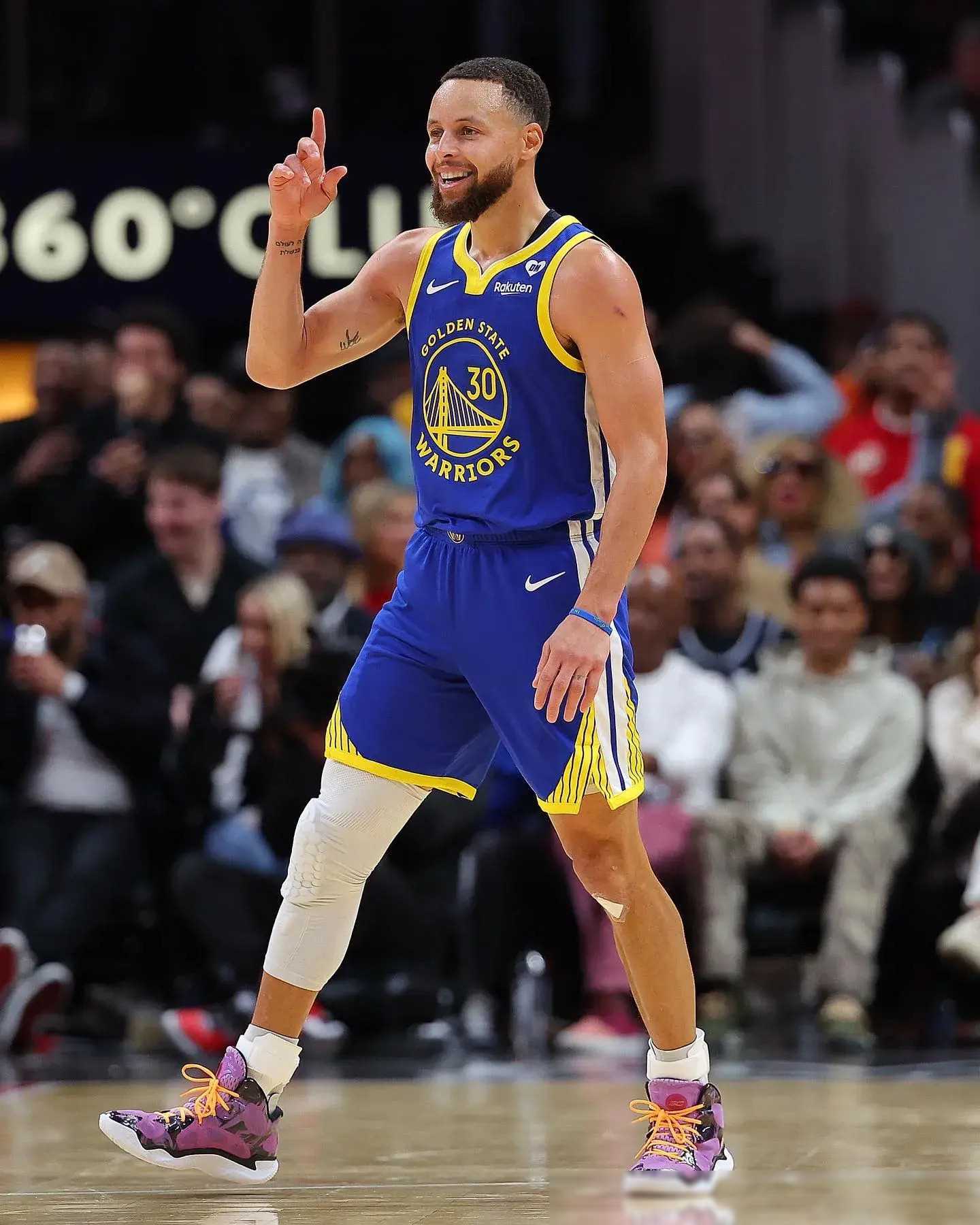 都灵vs比萨：乔瓦尼-西蒙尼、切-亚当斯首发，阿金桑米罗、森佩尔出战（都灵对阵比萨：乔瓦尼-西蒙尼、切-亚当斯先发，阿金桑米罗与森佩尔登场）