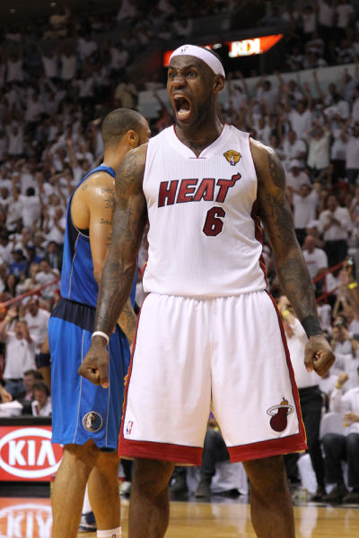 法国队11月大名单：姆巴佩领衔，坎特、谢尔基在列（法国队11月名单出炉：姆巴佩领军，坎特与谢尔基入选）