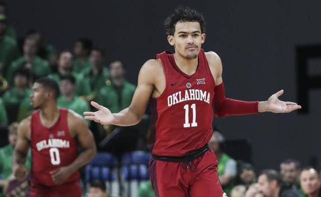 这队快攻效率高得离谱（这队的快攻效率爆表）